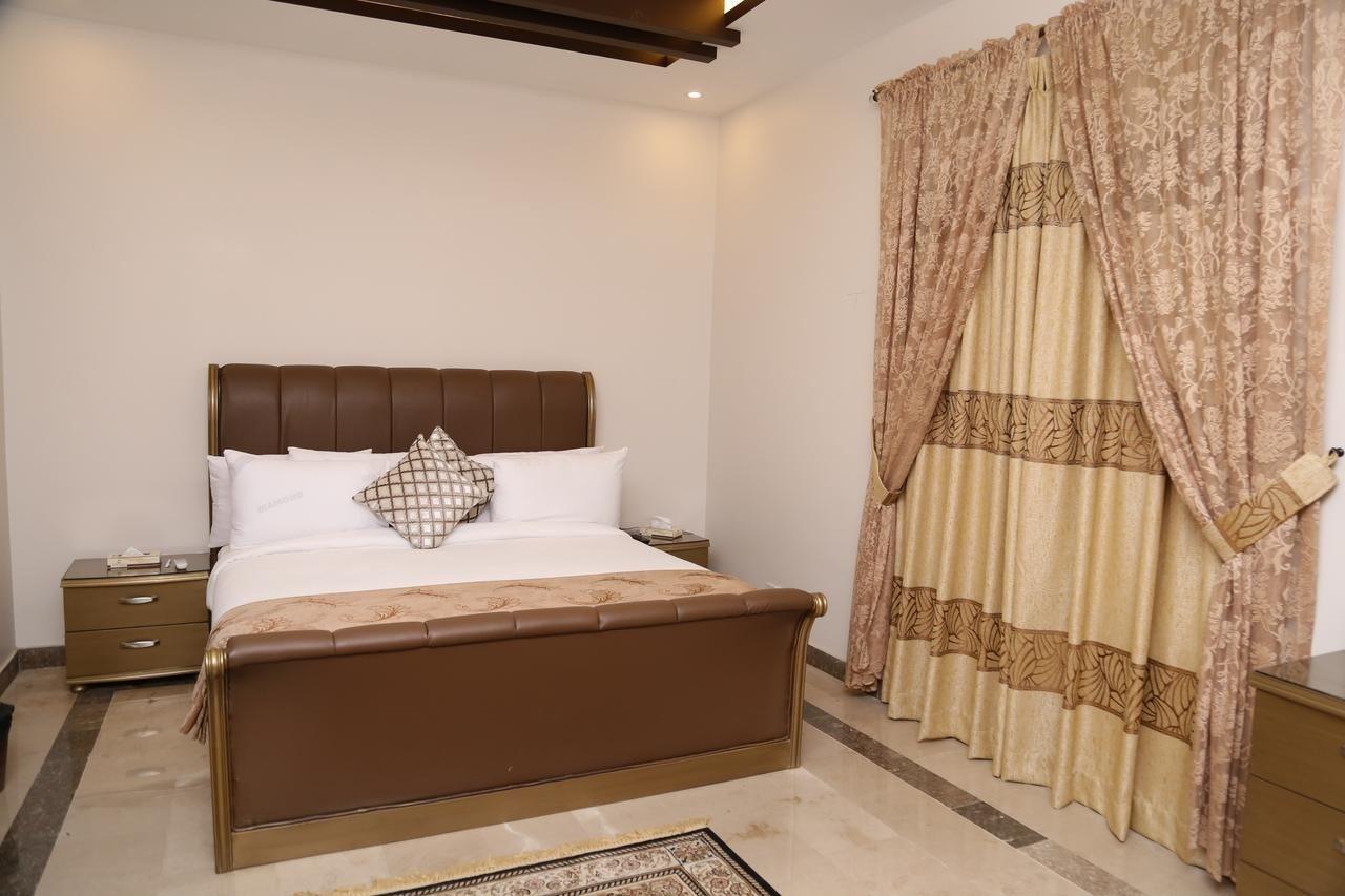 Zifan Hotel & Suites Karachi Exterior foto
