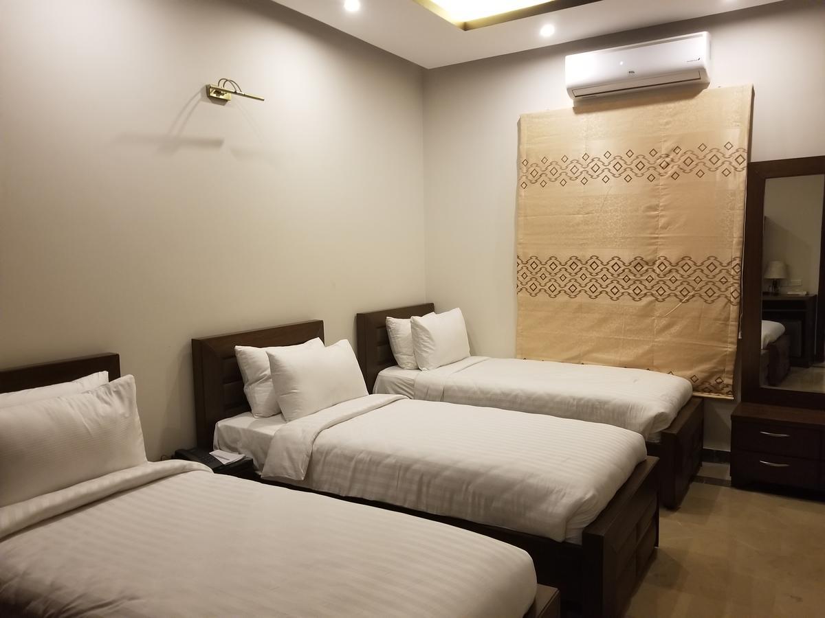 Zifan Hotel & Suites Karachi Exterior foto